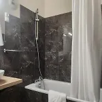 Hotel Et Restaurant Les2m Fontenay-le-Comte