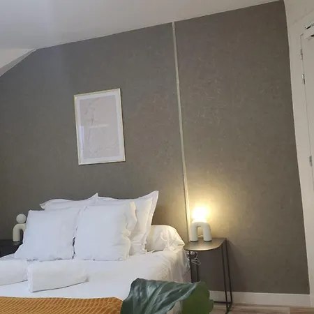 Et Restaurant Les2m ホテル フォントネー・ル・コント