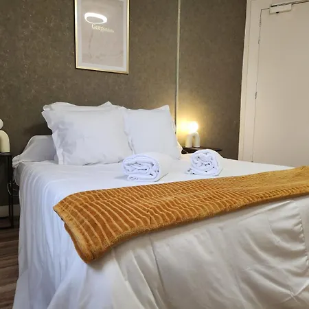 Et Restaurant Les2m フォントネー・ル・コント