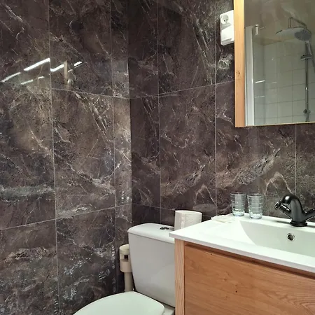 Et Restaurant Les2m ホテル フォントネー・ル・コント