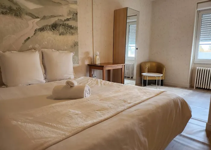 Hotel Et Restaurant Les2m Fontenay-le-Comte